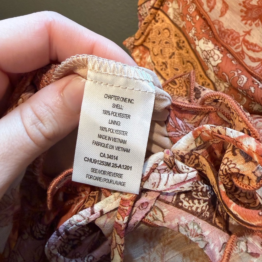 Tie-Front Ruffle Patchwork Blouse in Rust Multi - Picture 6 of 7
